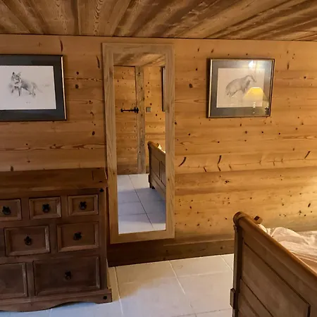 Mountain Hideaway - Apartment Morzine